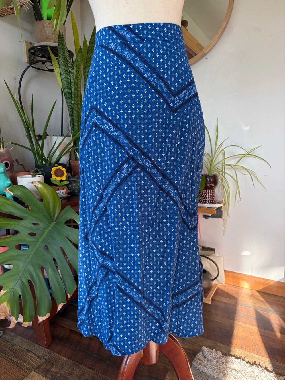 GAP Blue Bandana Print Rayon Circle Midi Skirt 12 Tall Boho Southwestern Paisley